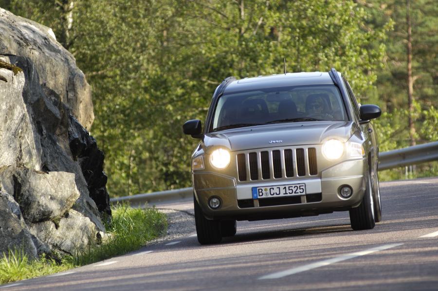  Jeep Compass 2007 года  (фото 75 из 100)